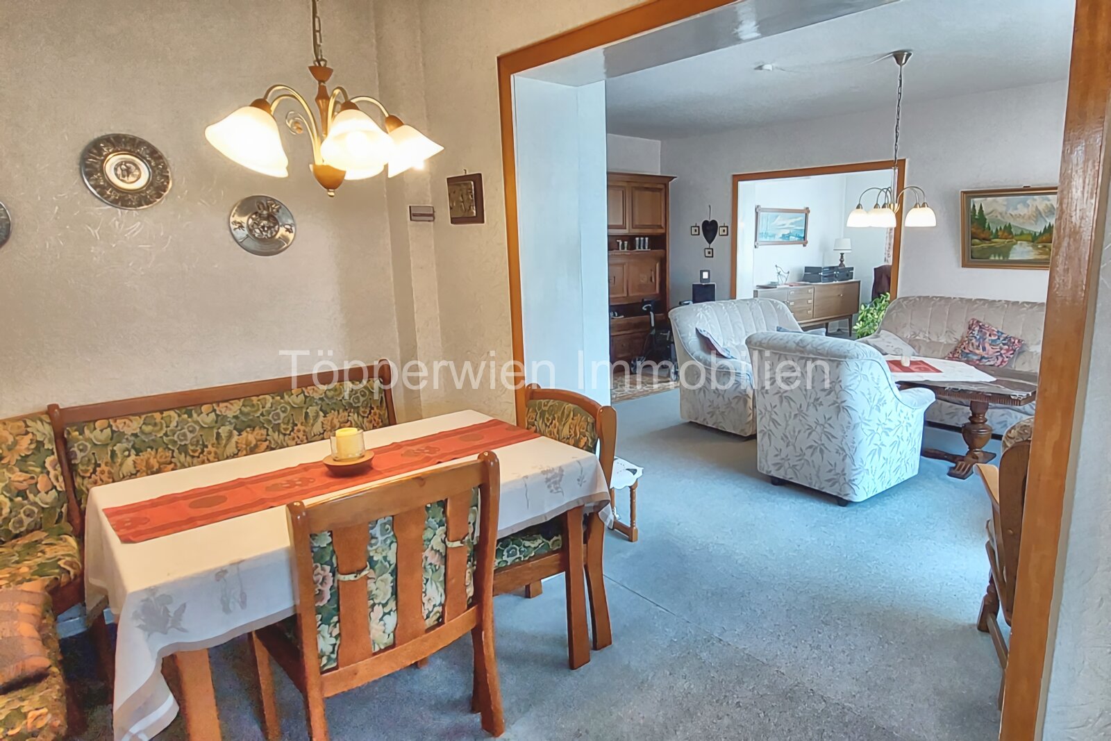 VerkauftT!!! Einfamilienhaus mit wunderschönen Fernblick, Garage, großer Terrasse und Balkon 