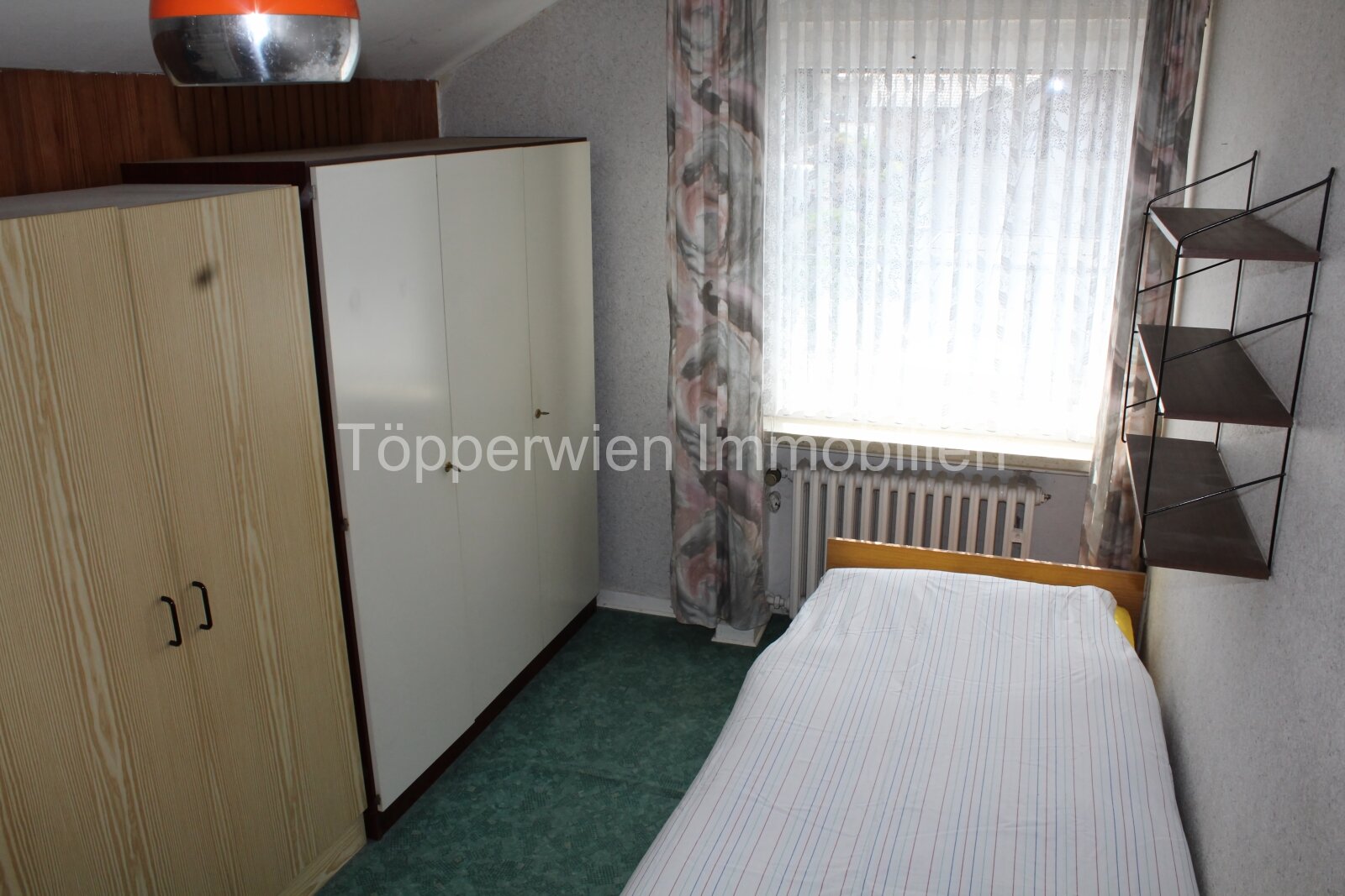 VerkauftT!!! Einfamilienhaus mit wunderschönen Fernblick, Garage, großer Terrasse und Balkon 