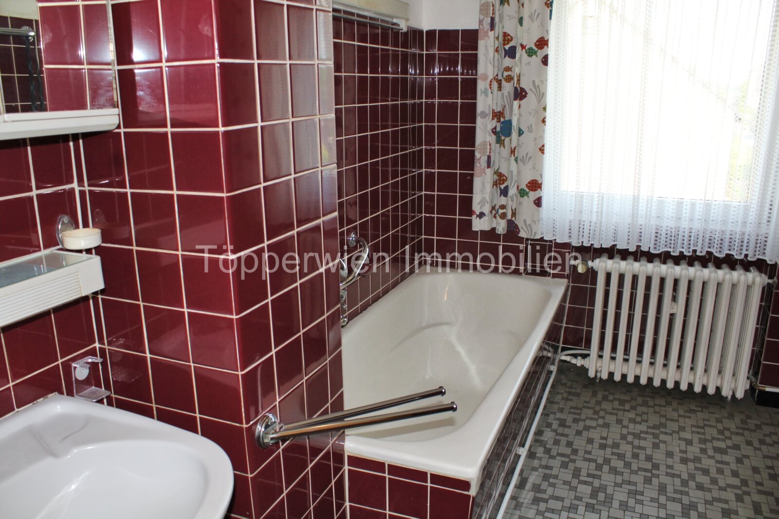 VerkauftT!!! Einfamilienhaus mit wunderschönen Fernblick, Garage, großer Terrasse und Balkon 