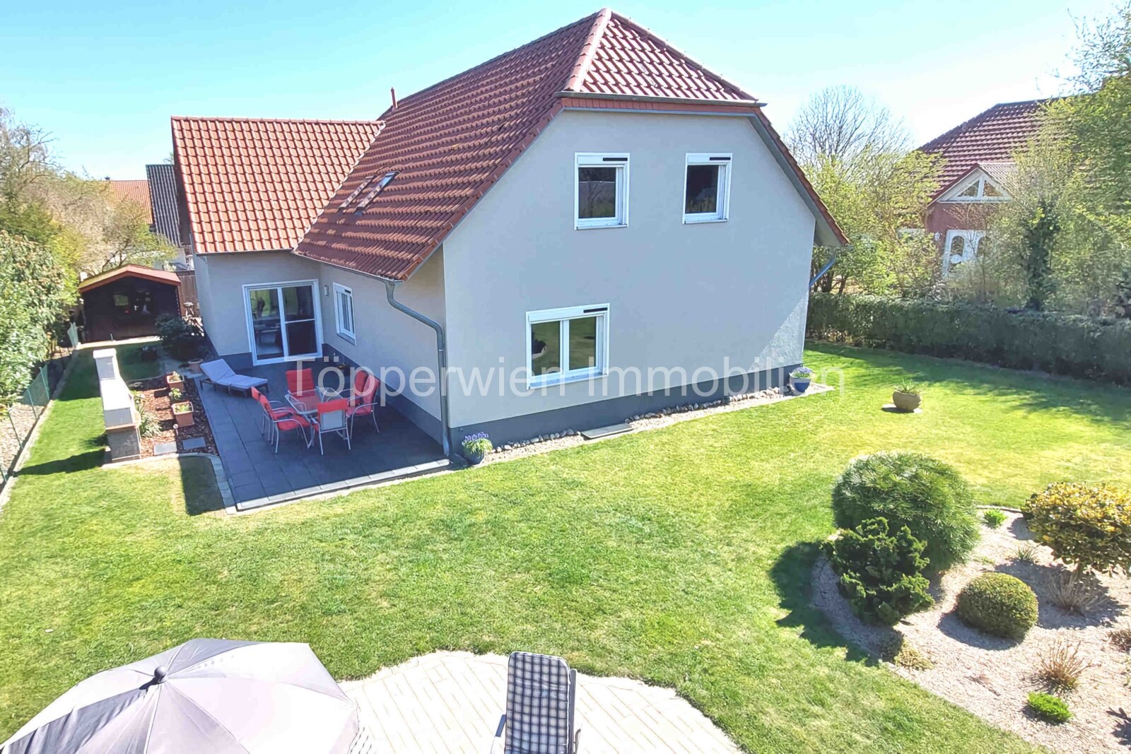 VERKAUFT!!! Provisionsfrei, 4 Zimmerwohnung Top renoviert mit eigenem Garten, Keller, Sauna, Garage, Terrassen