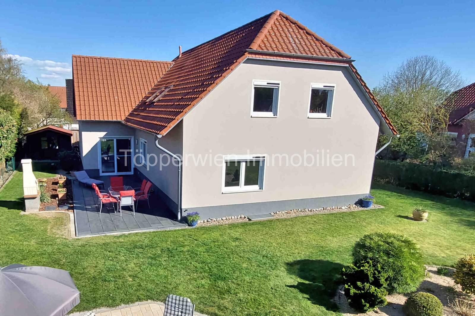 VERKAUFT!!! Provisionsfrei, 4 Zimmerwohnung Top renoviert mit eigenem Garten, Keller, Sauna, Garage, Terrassen