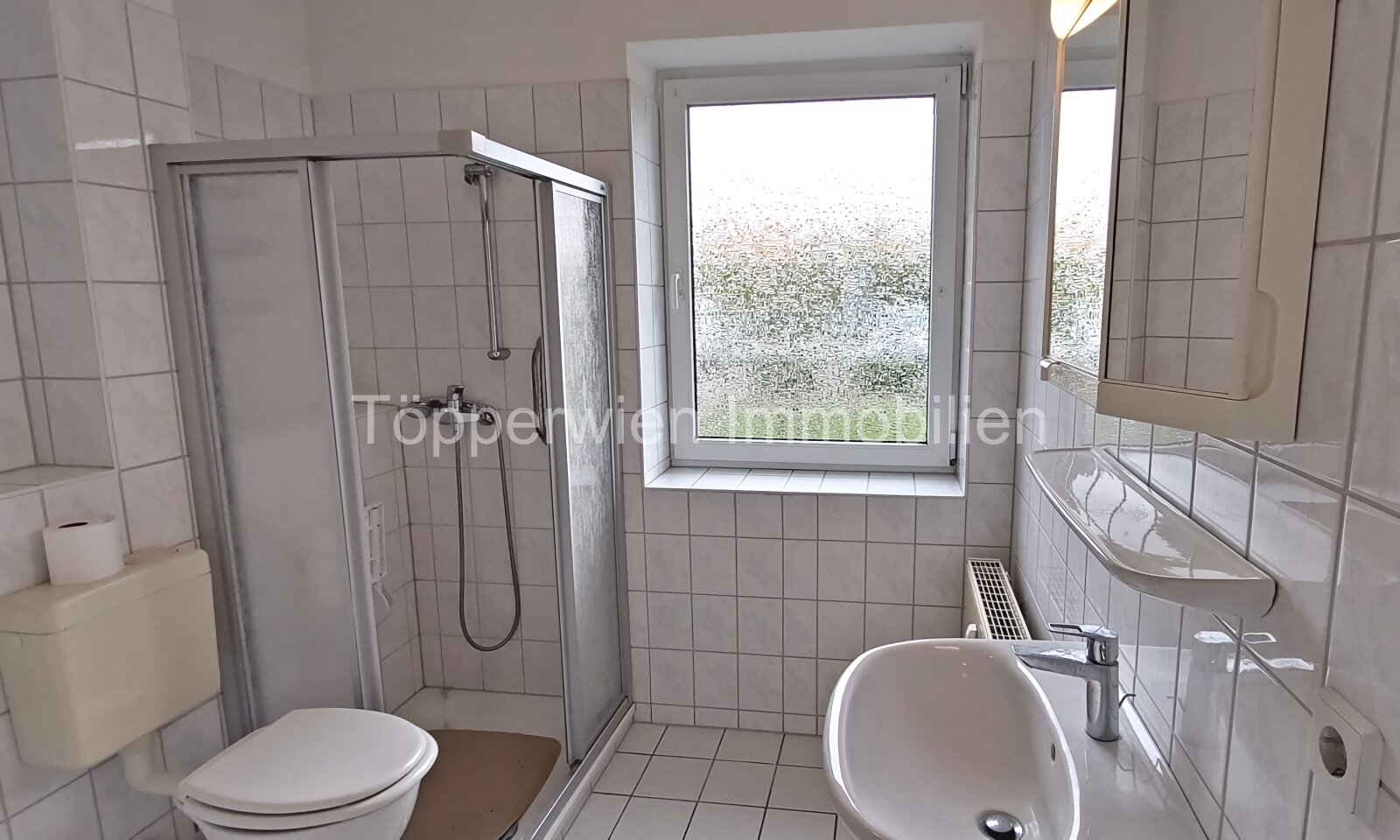 Verkauft! Tierpark vor der Tür, schönes Wohnen im Erdgeschoss mit Terrasse