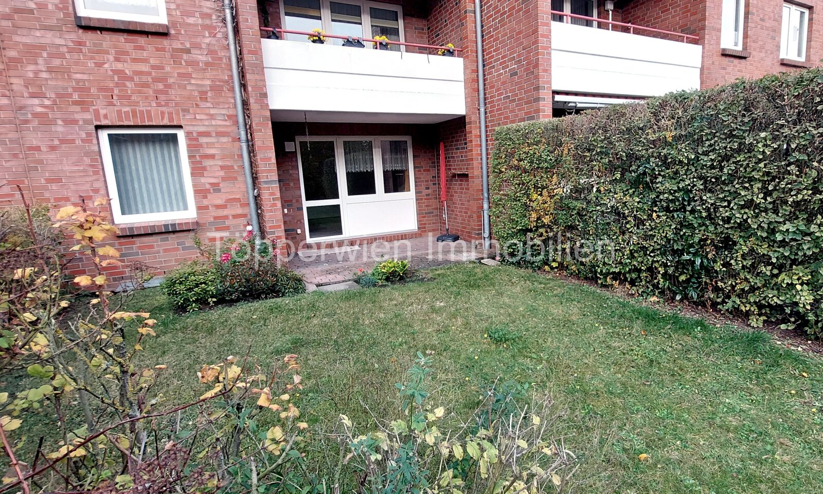 Verkauft! Tierpark vor der Tür, schönes Wohnen im Erdgeschoss mit Terrasse