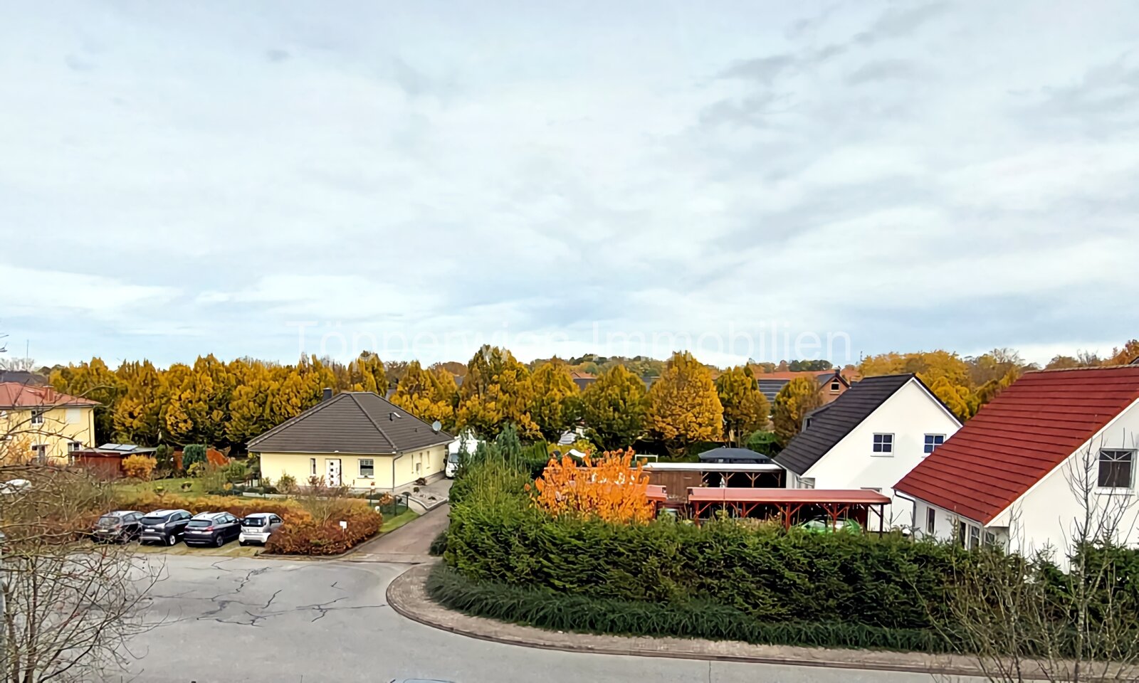 Verkauft! Tierpark vor der Tür, schönes Wohnen im Erdgeschoss mit Terrasse