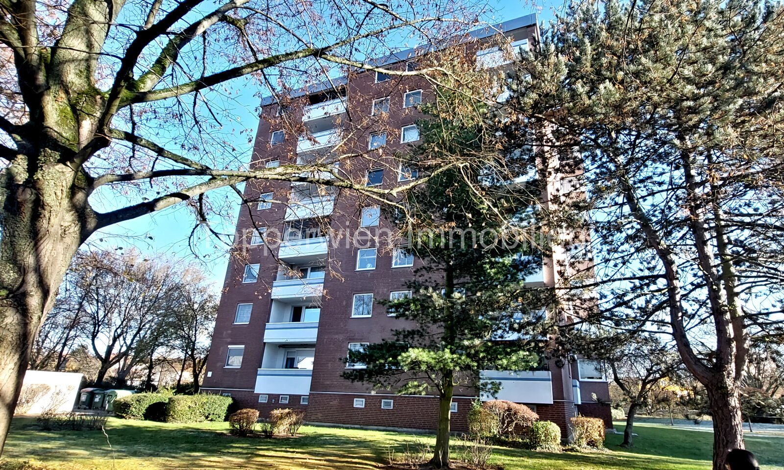 VERKAUFT!!! Provisionsfrei! Solide Kapitalanlage zum fairen Preis, Eigentumswohnung mit 4 Zimmern und Balkon