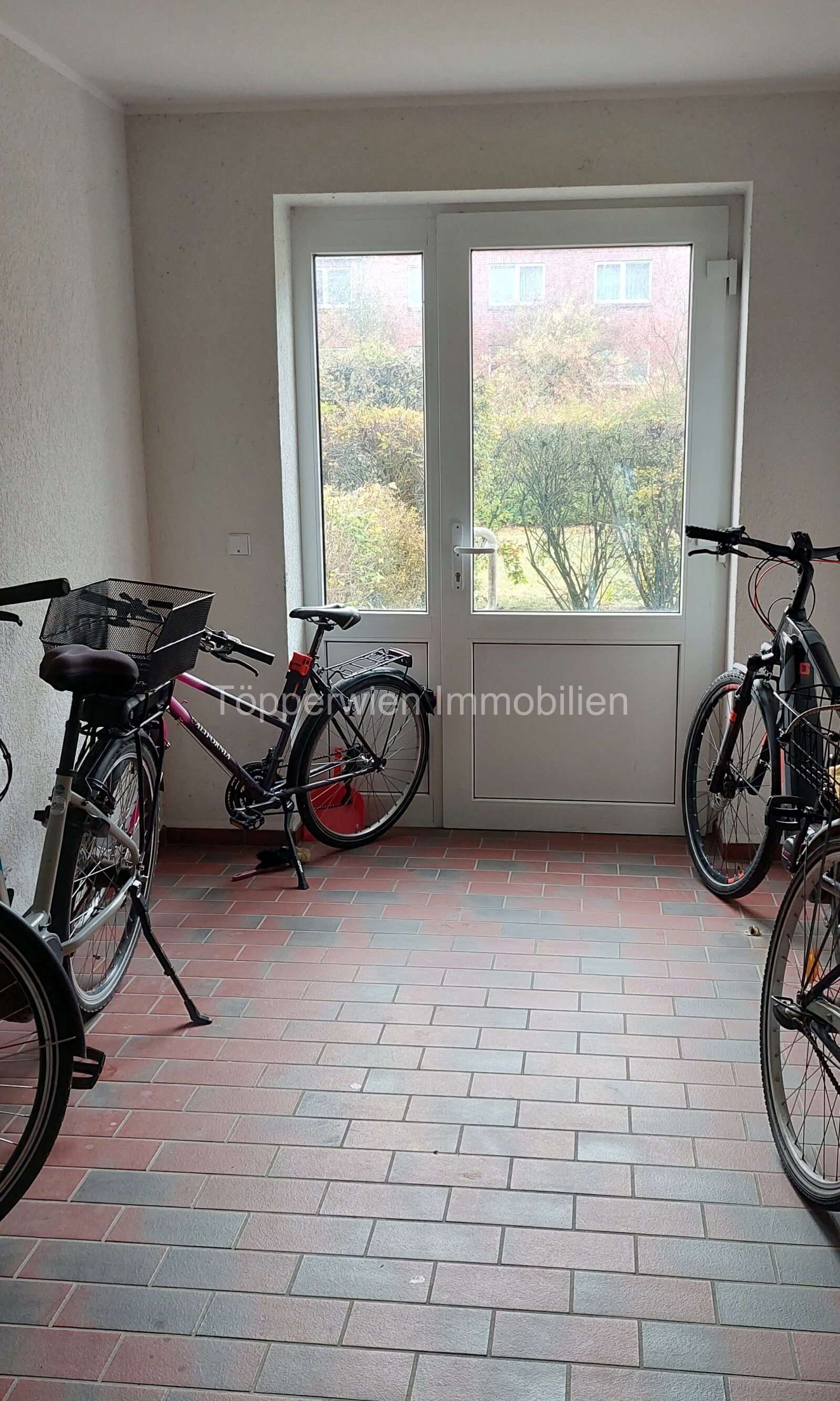 Fahrradraum EG Fahrradraum EG