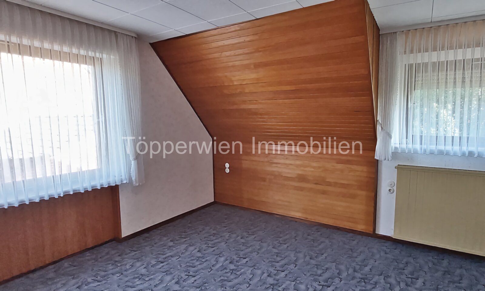 Schlafzimmer DG